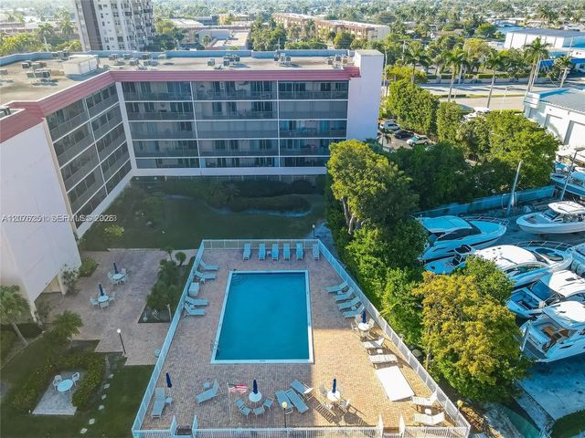 3 of 30 - 740 S Federal Highway #209, Pompano Beach, FL