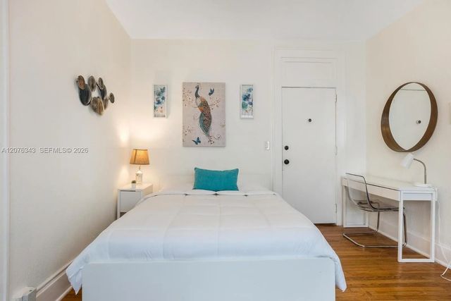 124 Mendoza Avenue #4, Coral Gables