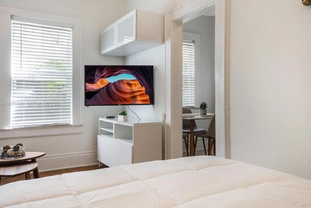 4 of 14 - 124 Mendoza Avenue #4, Coral Gables, FL
