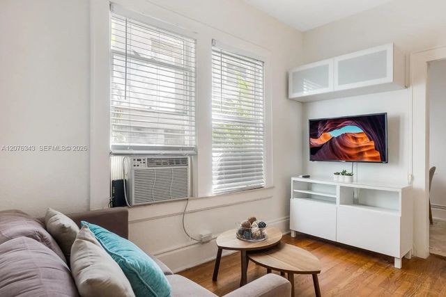 5 of 14 - 124 Mendoza Avenue #4, Coral Gables, FL