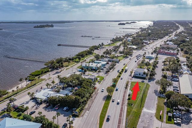 2 of 15 - 1329 Us Highway 1, Sebastian, FL