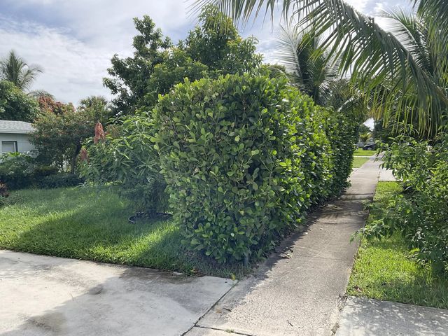 4 of 14 - 211 Ne 27th Avenue, Boynton Beach, FL