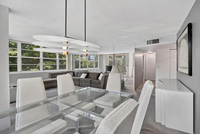 4 of 33 - 1400 Saint Charles Place #313, Pembroke Pines, FL