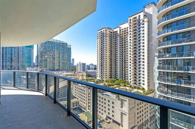 2 of 36 - 45 Sw 9th Street #1706, Miami, FL