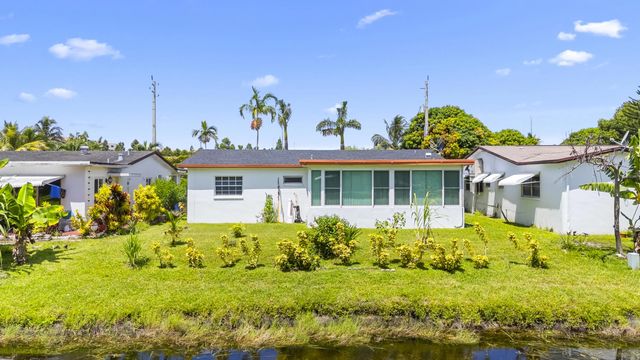 3 of 22 - 4200 Nw 52nd Avenue, Lauderdale Lakes, FL