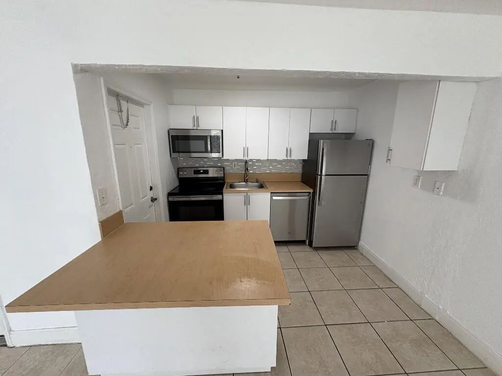 4271 Nw 5th Street #128, Plantation