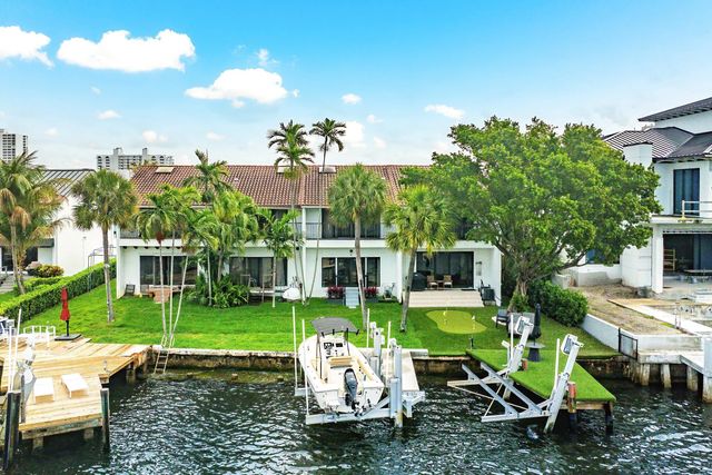 605 Ne 19th Avenue, Deerfield Beach