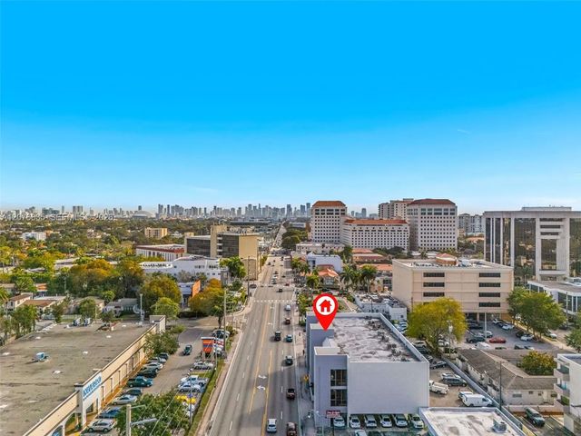 4 of 14 - 3934 Sw 8th Street #301, Coral Gables, FL