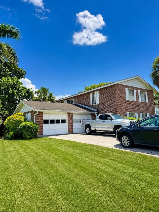 5 of 43 - 909 Ne 3rd Street, Belle Glade, FL