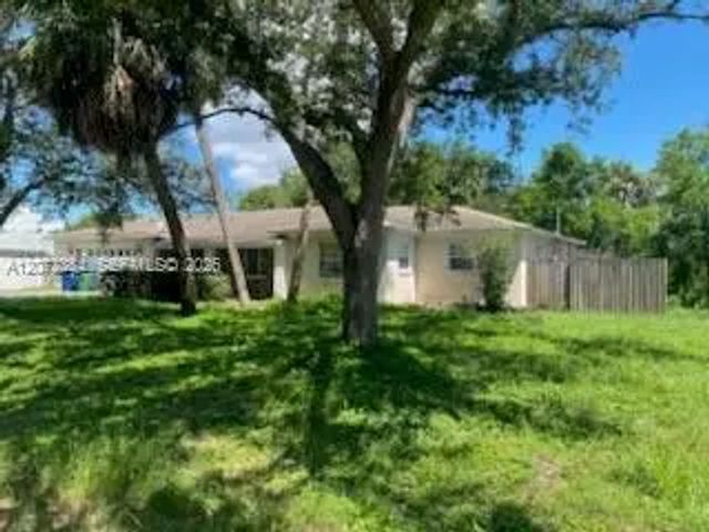 2 of 30 - 4011 W Angeles Street, Tampa, FL