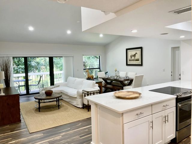11863 Wimbledon Circle #546, Wellington