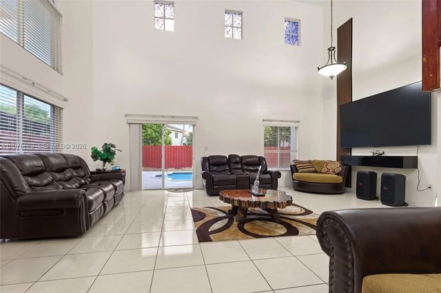 5 of 27 - 14465 Sw 157th Path, Miami, FL
