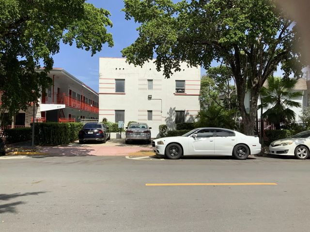 3 of 27 - 625 Michigan Avenue, Miami Beach, FL