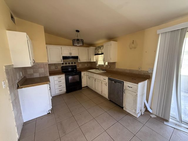 5 of 21 - 116 Se Camino Street, Port St. Lucie, FL