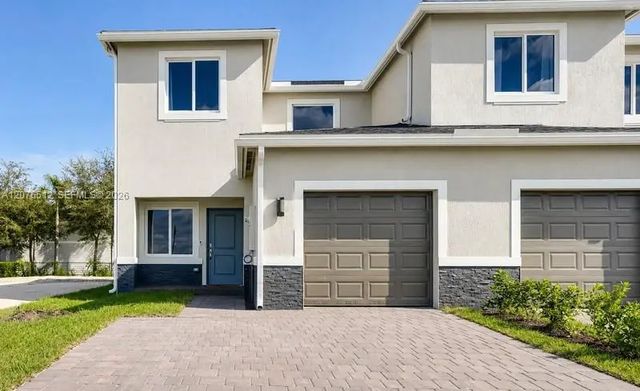 2 of 22 - 847 Se 18th Street, Homestead, FL