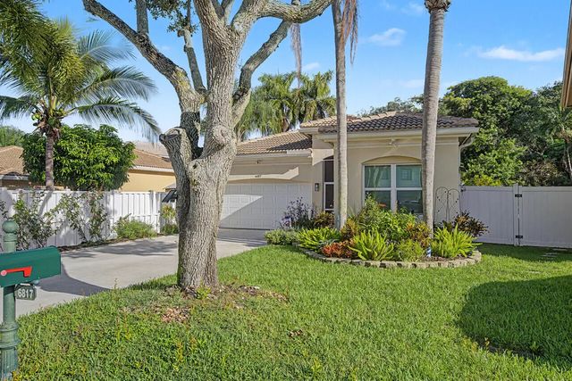6817 Nw 32nd Court, Margate