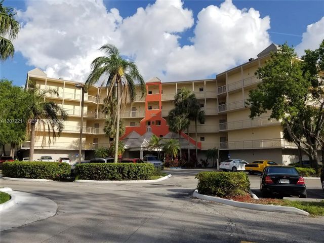 2 of 9 - 8290 Lake Drive #440, Doral, FL