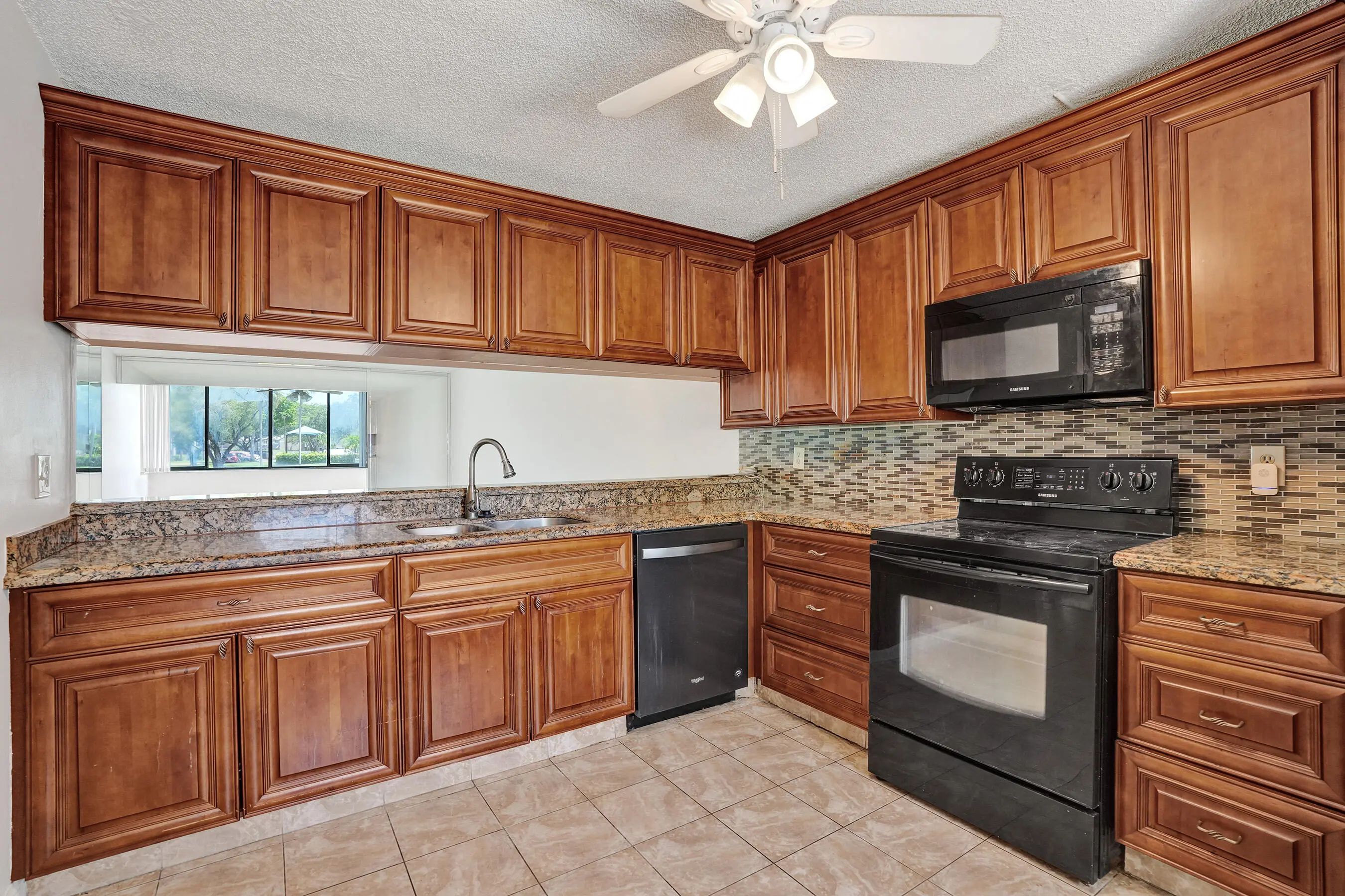 8030 Hampton Boulevard #106, North Lauderdale