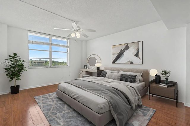 3 of 57 - 1625 Se 10th Avenue #501, Fort Lauderdale, FL