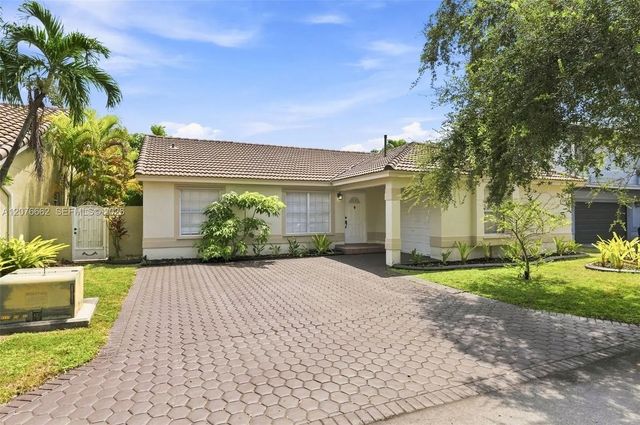 19181 Nw 89th Avenue, Hialeah