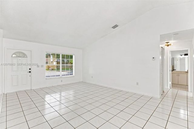 5 of 40 - 19181 Nw 89th Avenue, Hialeah, FL