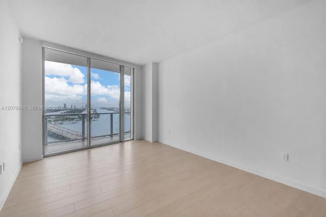 4 of 58 - 1400 Biscayne Boulevard #2305, Miami, FL