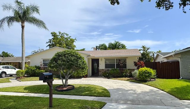 3 of 75 - 310 Se 4th Terrace, Dania Beach, FL