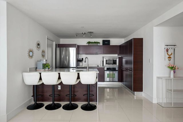 4 of 35 - 1900 N Bayshore Drive #2312, Miami, FL