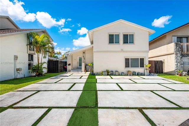 3 of 29 - 928 Nw 106th Ave Circle, Miami, FL