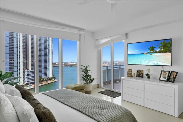 3 of 55 - 901 Brickell Key Boulevard #1807, Miami, FL