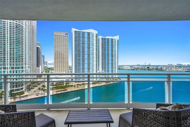 4 of 55 - 901 Brickell Key Boulevard #1807, Miami, FL
