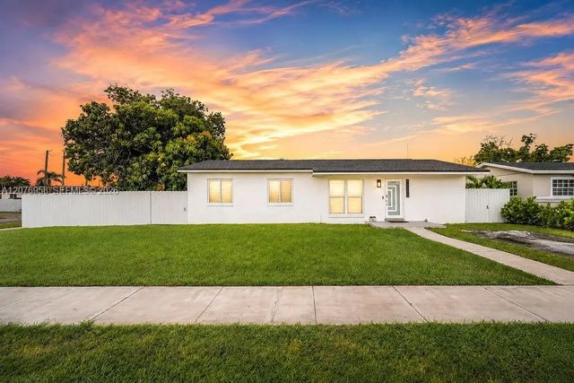 3 of 49 - 20400 Nw 38th Court, Miami Gardens, FL