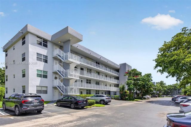106 Royal Park Drive #3d, Oakland Park