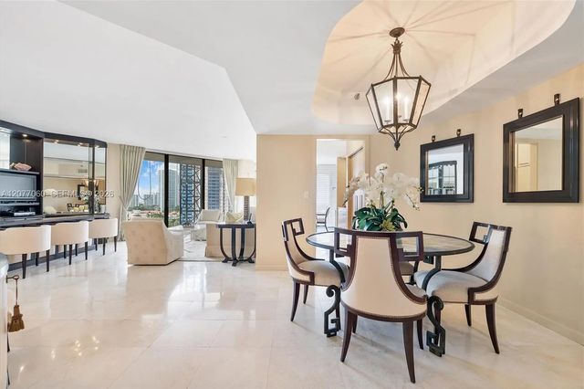 2 of 53 - 19355 Turnberry Way #8b, Aventura, FL