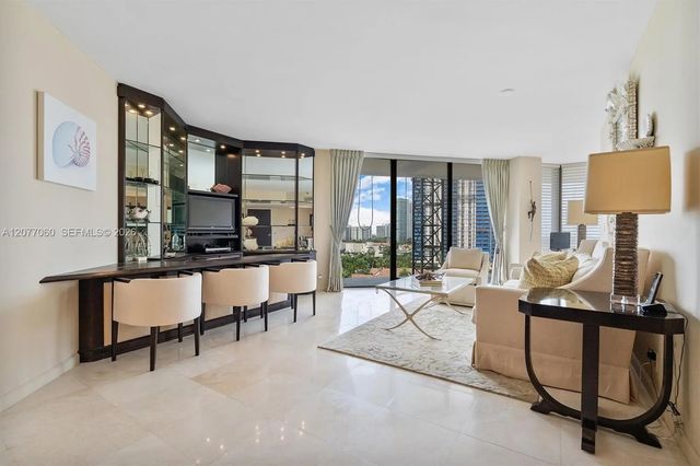 3 of 53 - 19355 Turnberry Way #8b, Aventura, FL