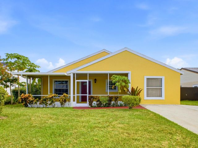 3 of 16 - 7702 Blairwood Circle S, Greenacres, FL