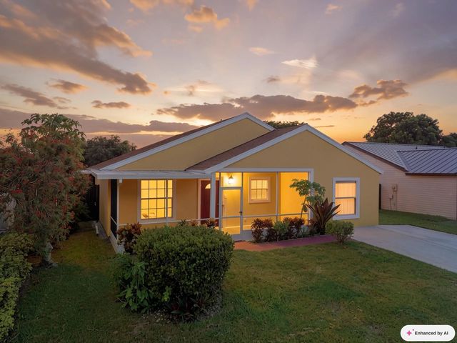 4 of 16 - 7702 Blairwood Circle S, Greenacres, FL