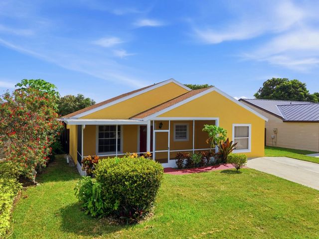5 of 16 - 7702 Blairwood Circle S, Greenacres, FL