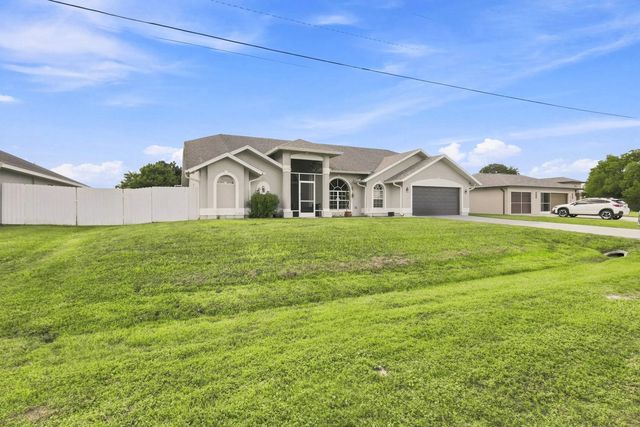 4 of 56 - 680 Manhattan Street E, Lehigh Acres, FL