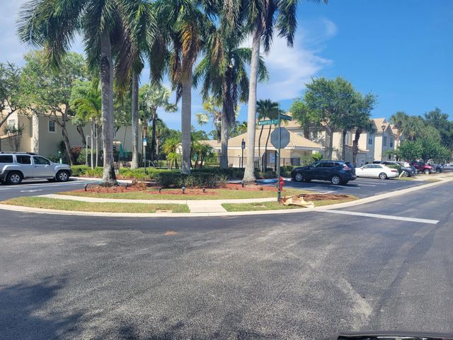 3 of 39 - 1042 Woodfield Road, Greenacres, FL