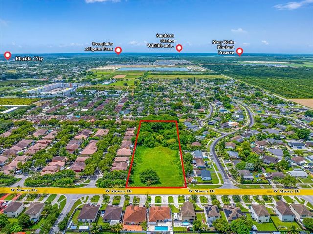 1560 W Mowry Drive, Homestead