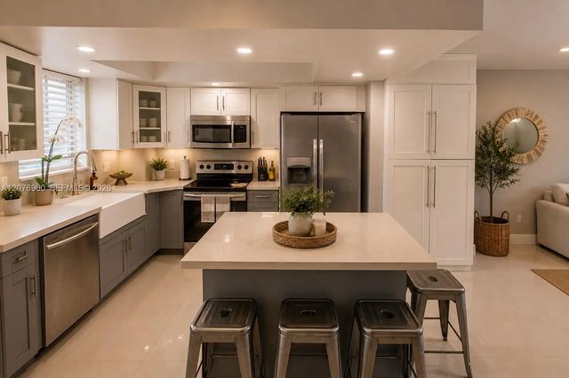 4 of 11 - 2117 Ne 123rd Street, North Miami, FL