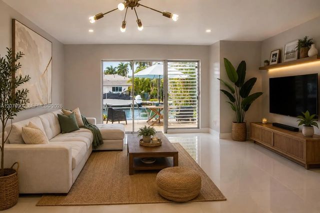 5 of 11 - 2117 Ne 123rd Street, North Miami, FL