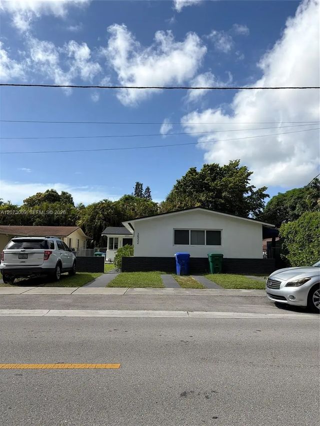 3 of 3 - 3530 Sw 22nd Terrace, Miami, FL