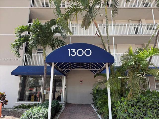5 of 14 - 1300 Lincoln Road #e705, Miami Beach, FL
