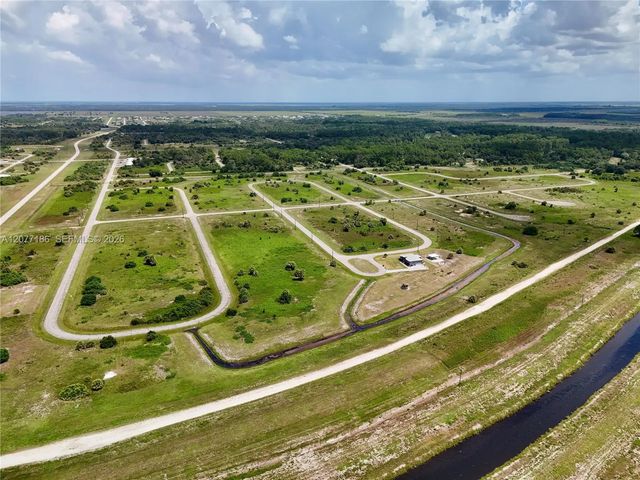 4 of 48 - 216 Lynbrook Loop, LaBelle, FL