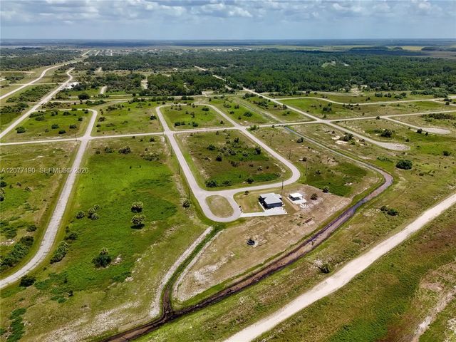 5 of 39 - 218 Lynbrook Loop, LaBelle, FL