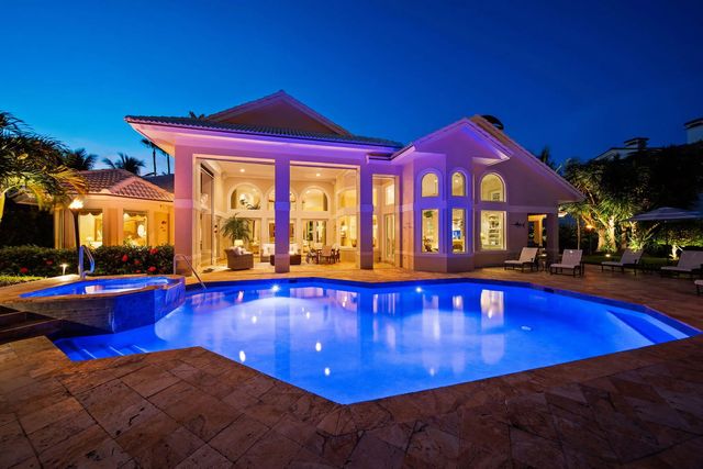 6854 Se Isle Way, Stuart