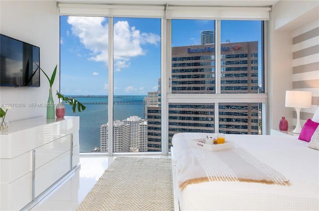 3 of 32 - 485 Brickell Avenue #3410, Miami, FL