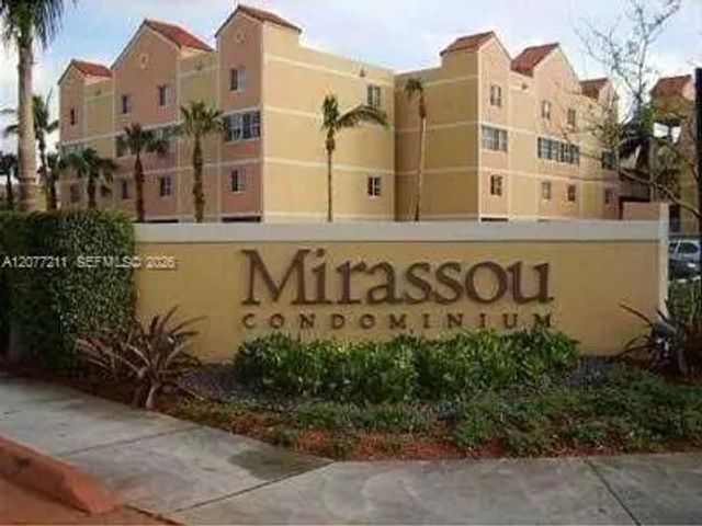 6045 Nw 186th Street #106, Hialeah